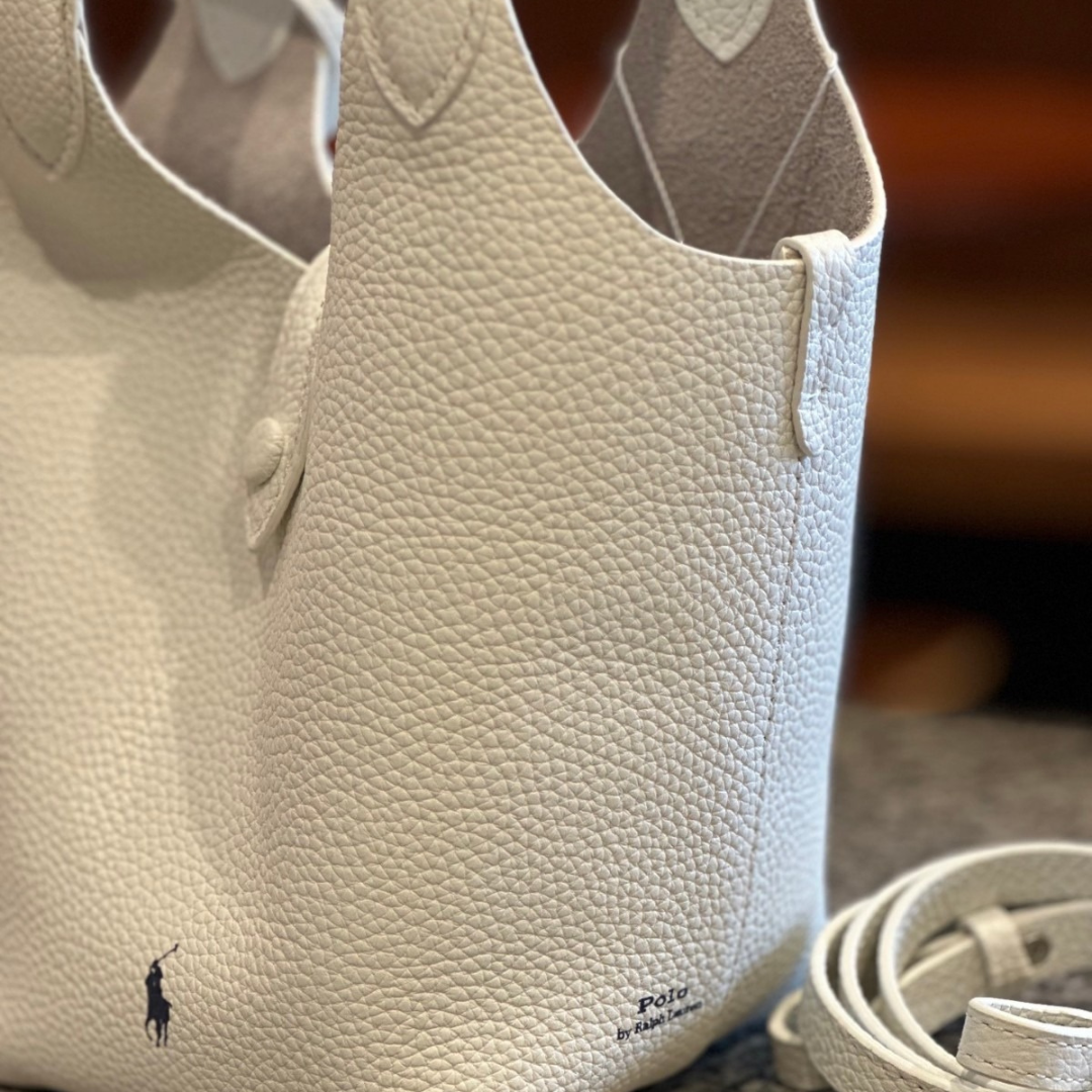 Lille tote- og crossbodytaske til kvinder i nubret læder