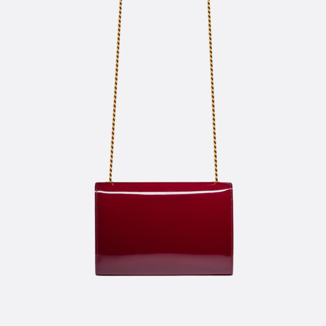 Lille crossbody-taske i laklæder med kæde til kvinder