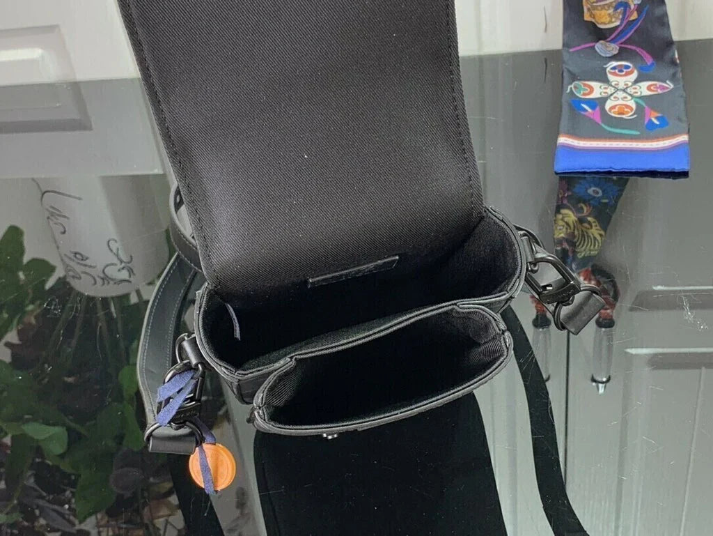 LV Vertical Wearable Wallet