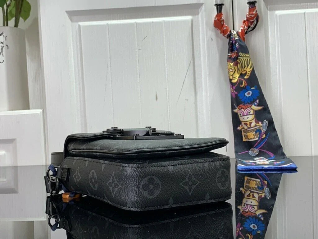 LV Vertical Wearable Wallet