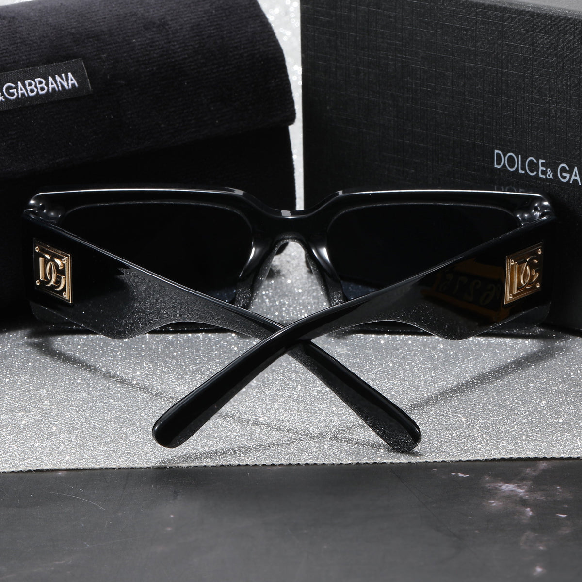 Classic Rectangle Frame Sunglasses