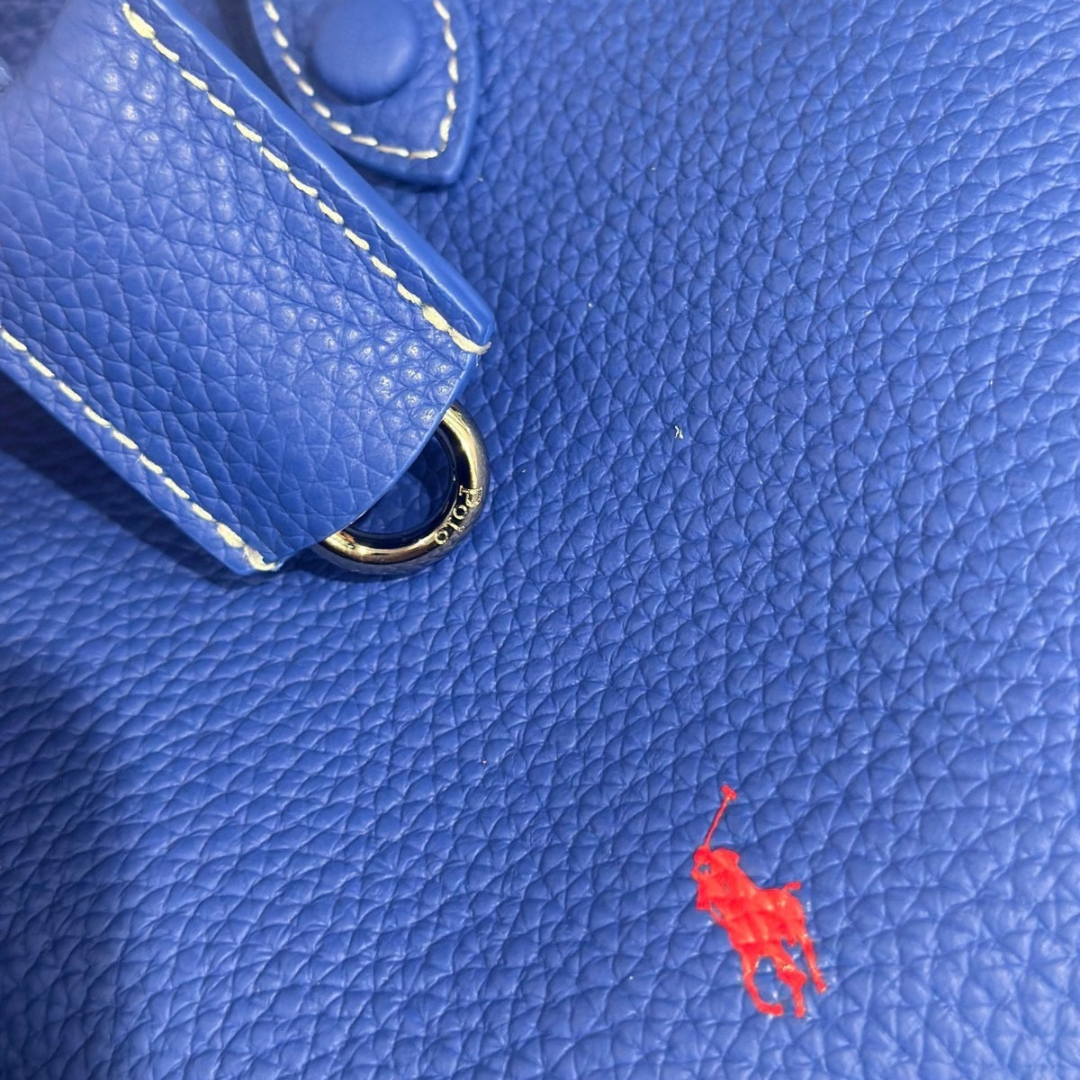 Lille tote- og crossbodytaske til kvinder i nubret læder