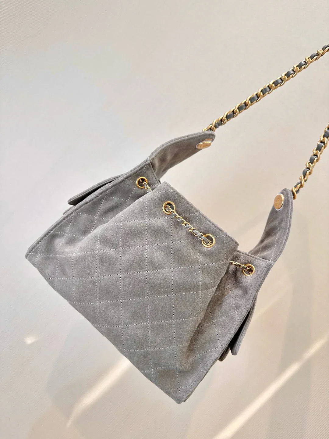 CHNL 25 Small Gray Hobo