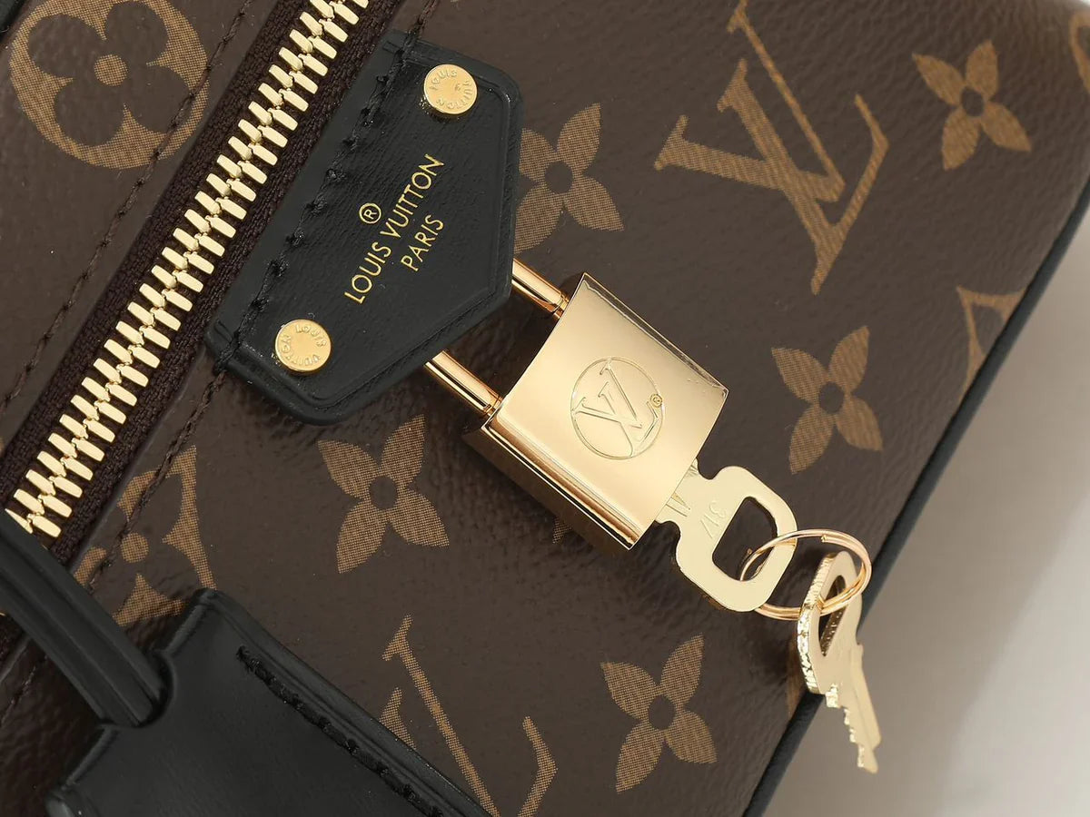LV Vanity Chain Pouch