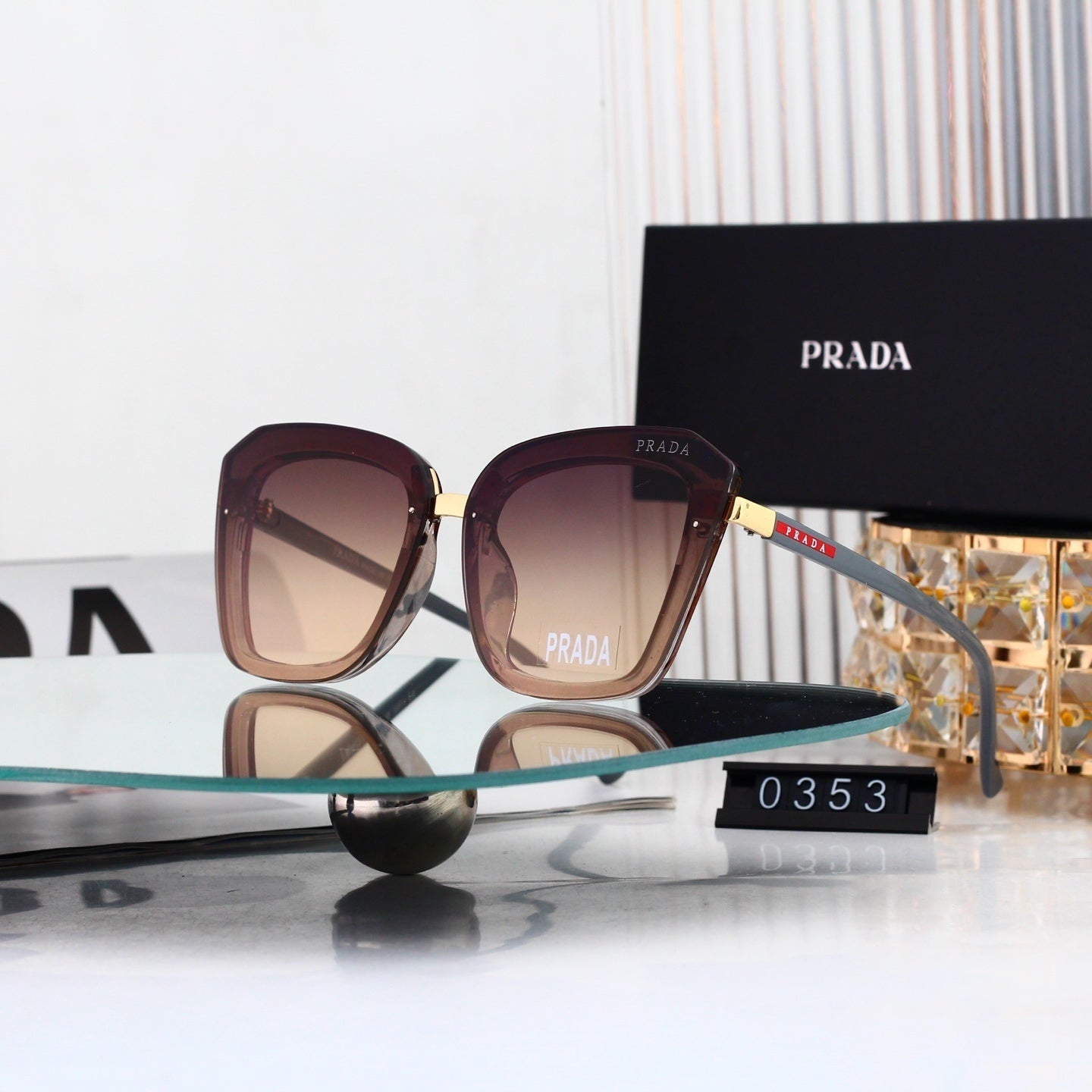 Lumière Chic Sunglasses