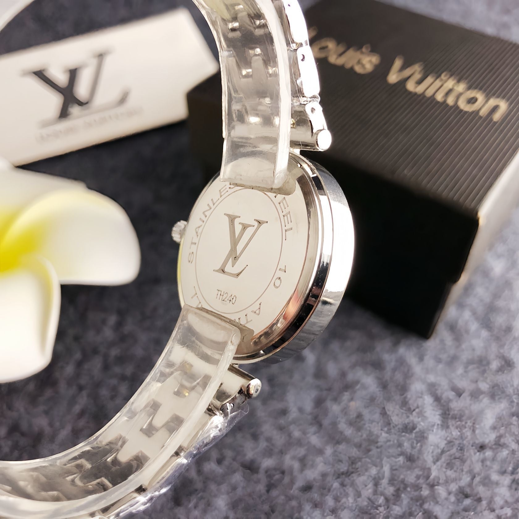 Crystal Pearl Elegance Watch Plus