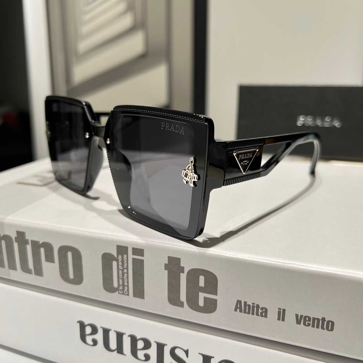 Bold Oversized Square Frame Sunglasses