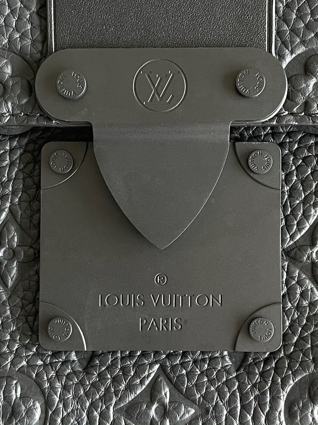LV Steamer Wearable Wallet