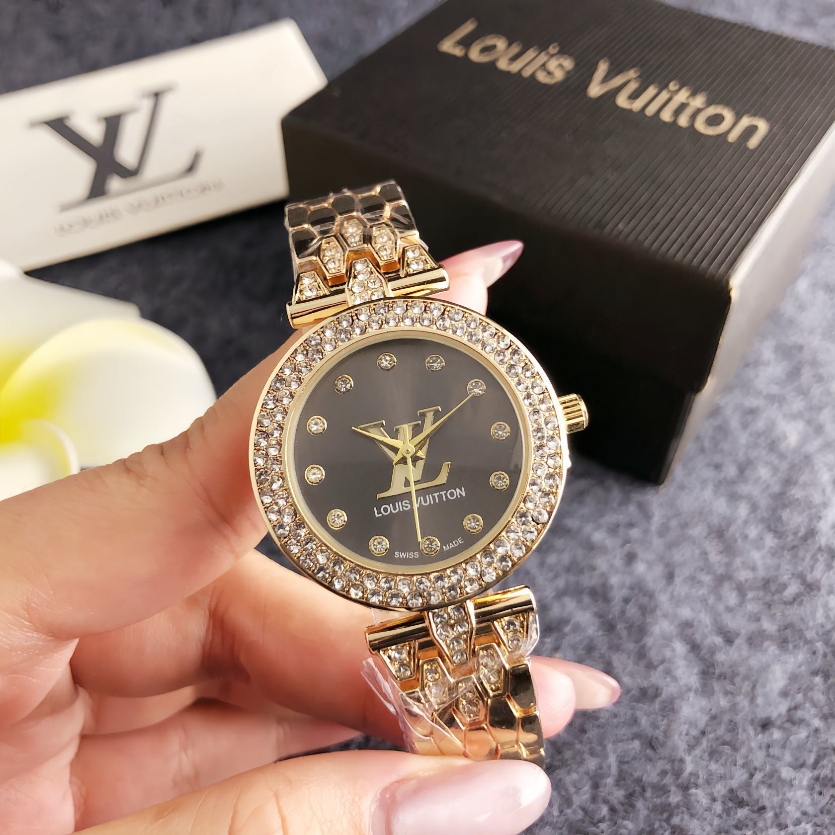 Crystal Pearl Elegance Watch Plus