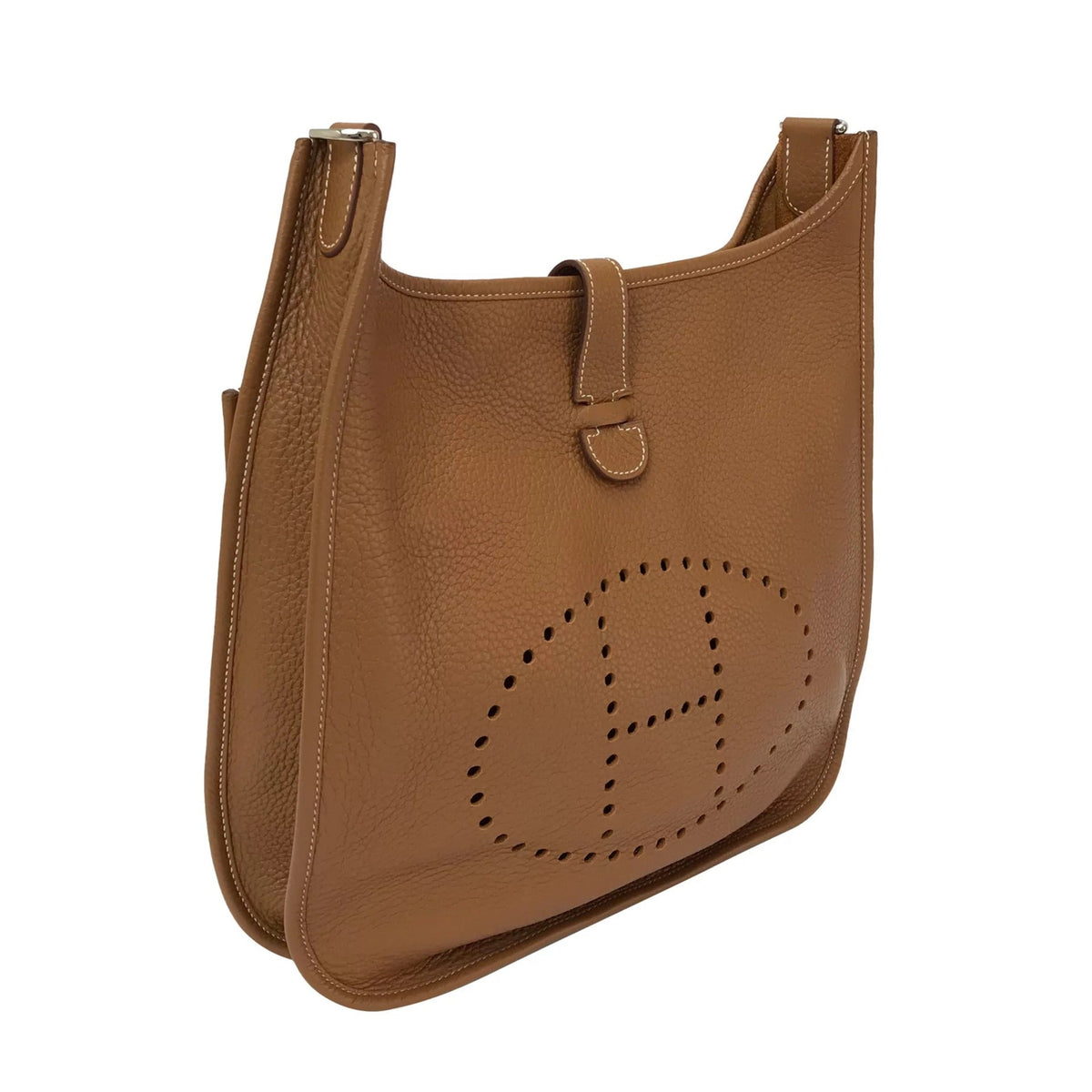 Crossbody-sadeltaske til kvinder med flap og dekorative stikninger
