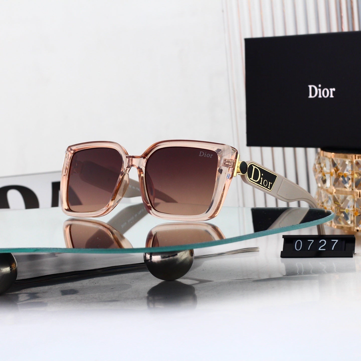 Royal Charm Sunglasses