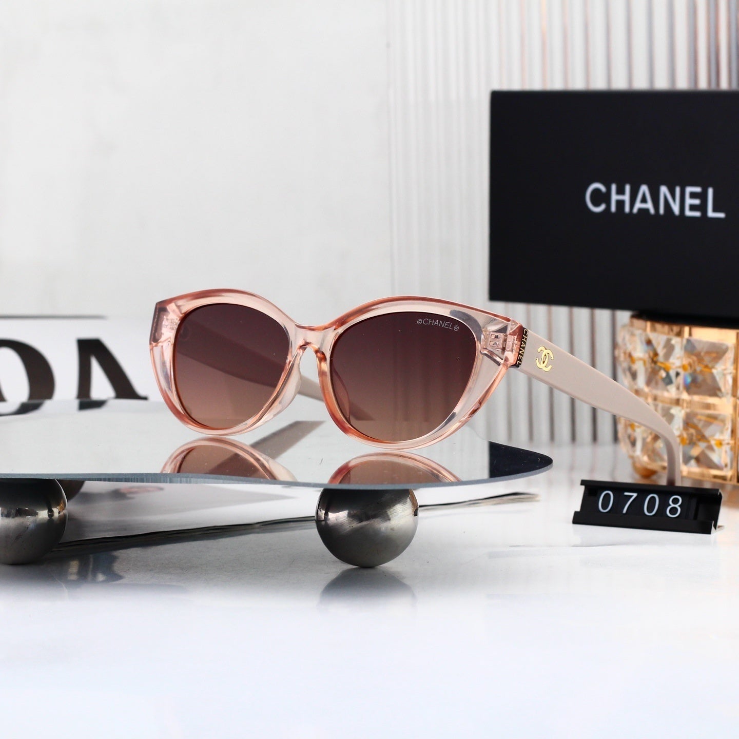 Luxury Look Glasses