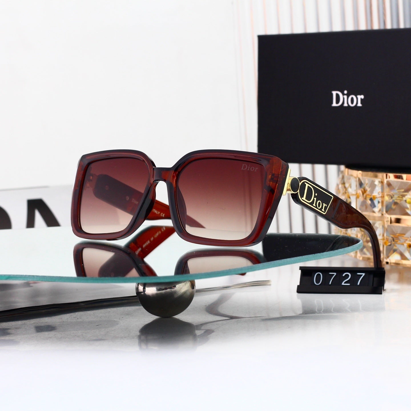 Royal Charm Sunglasses