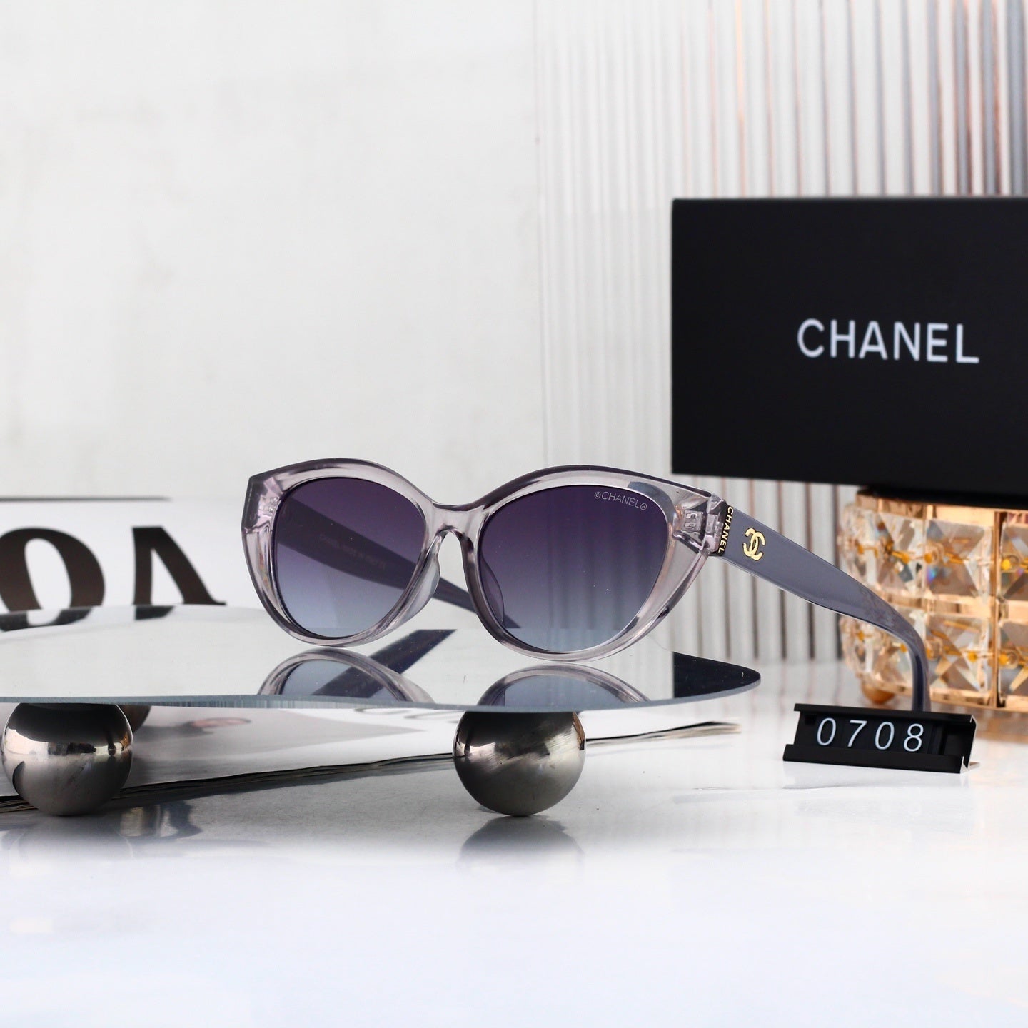 Luxury Look Glasses