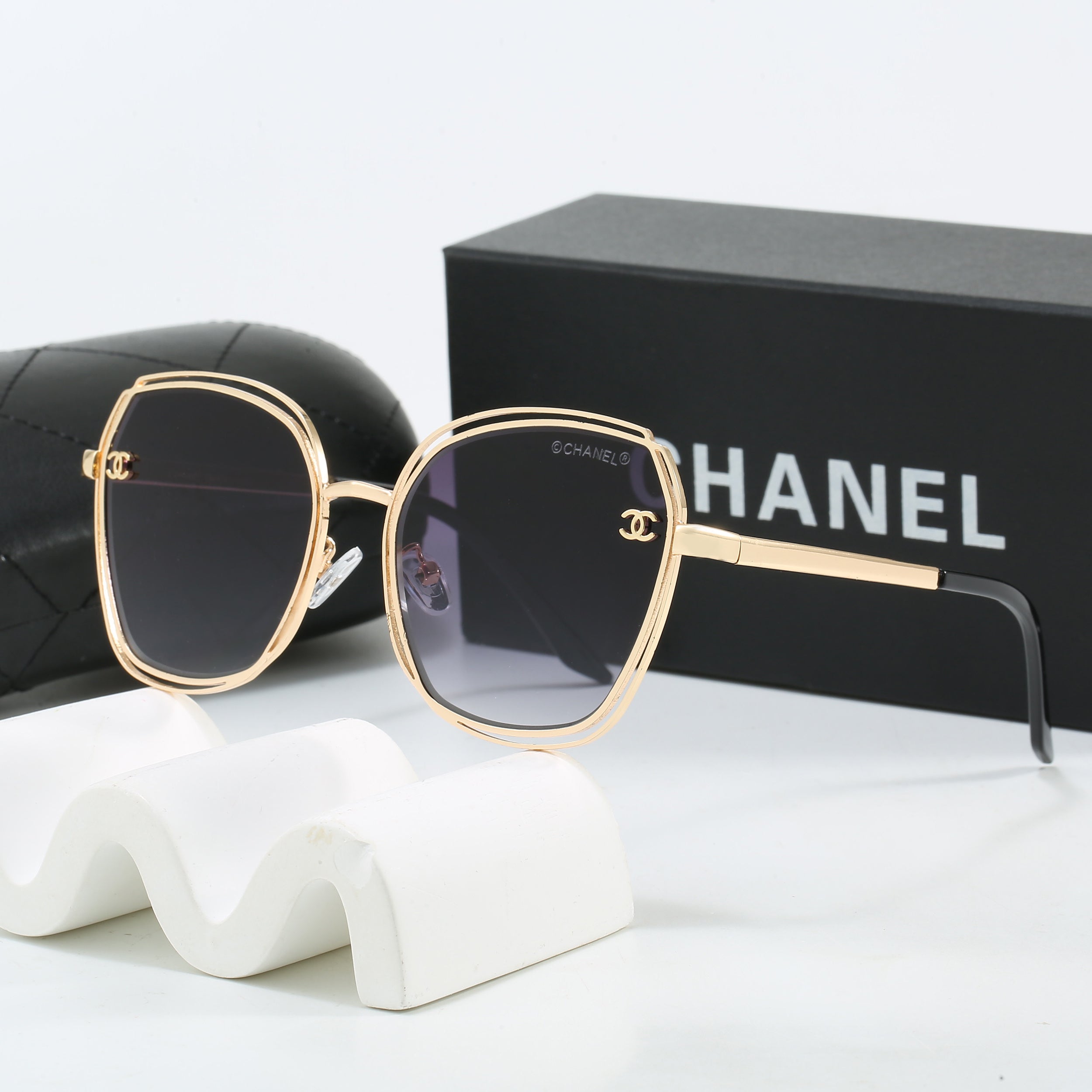 Aura Luxe Sunglasses