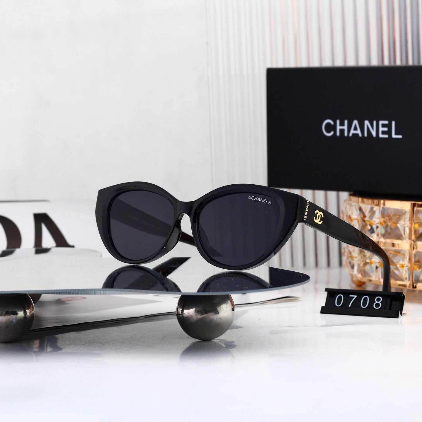 Luxury Look Glasses
