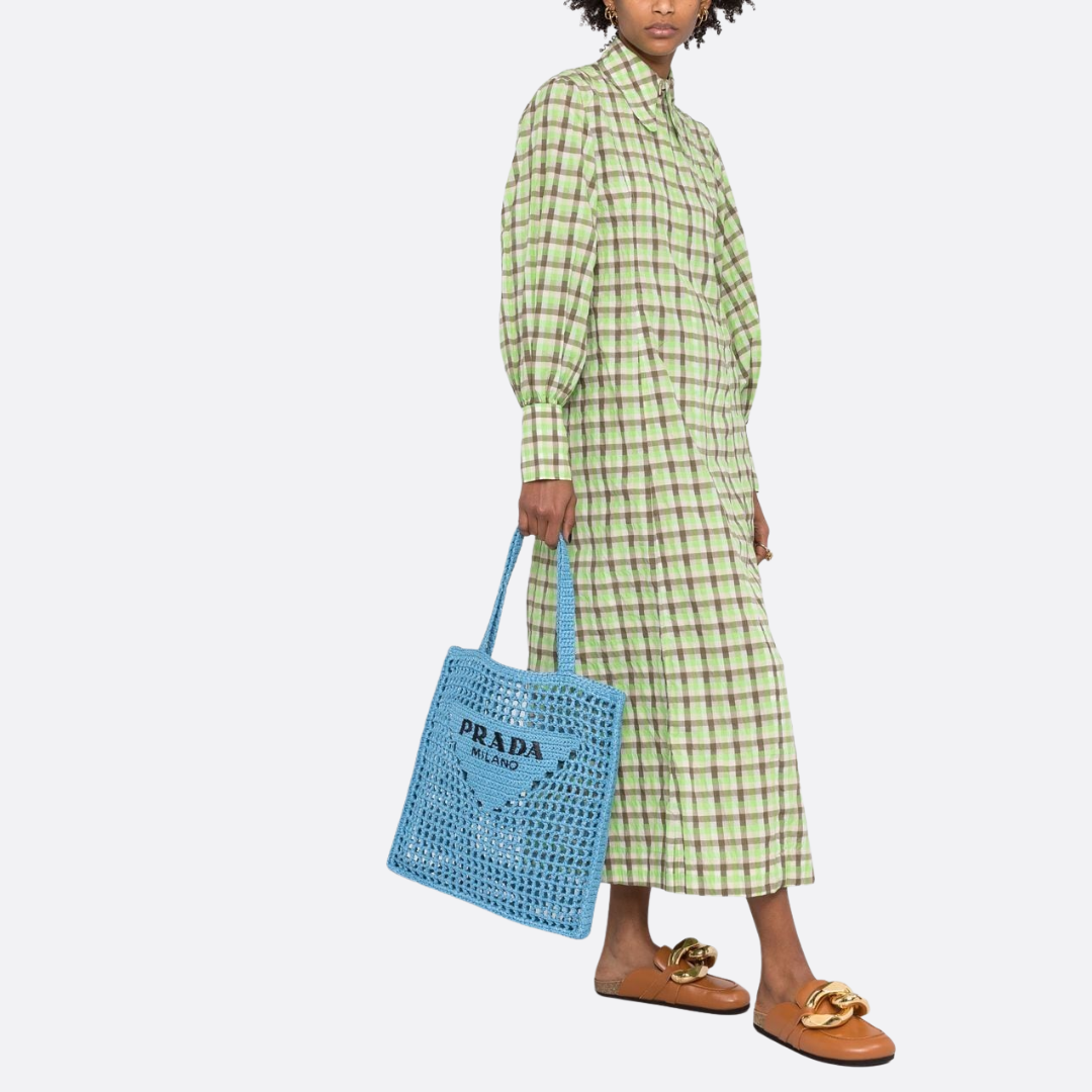 Blå vævet tote-taske til kvinder i raffia