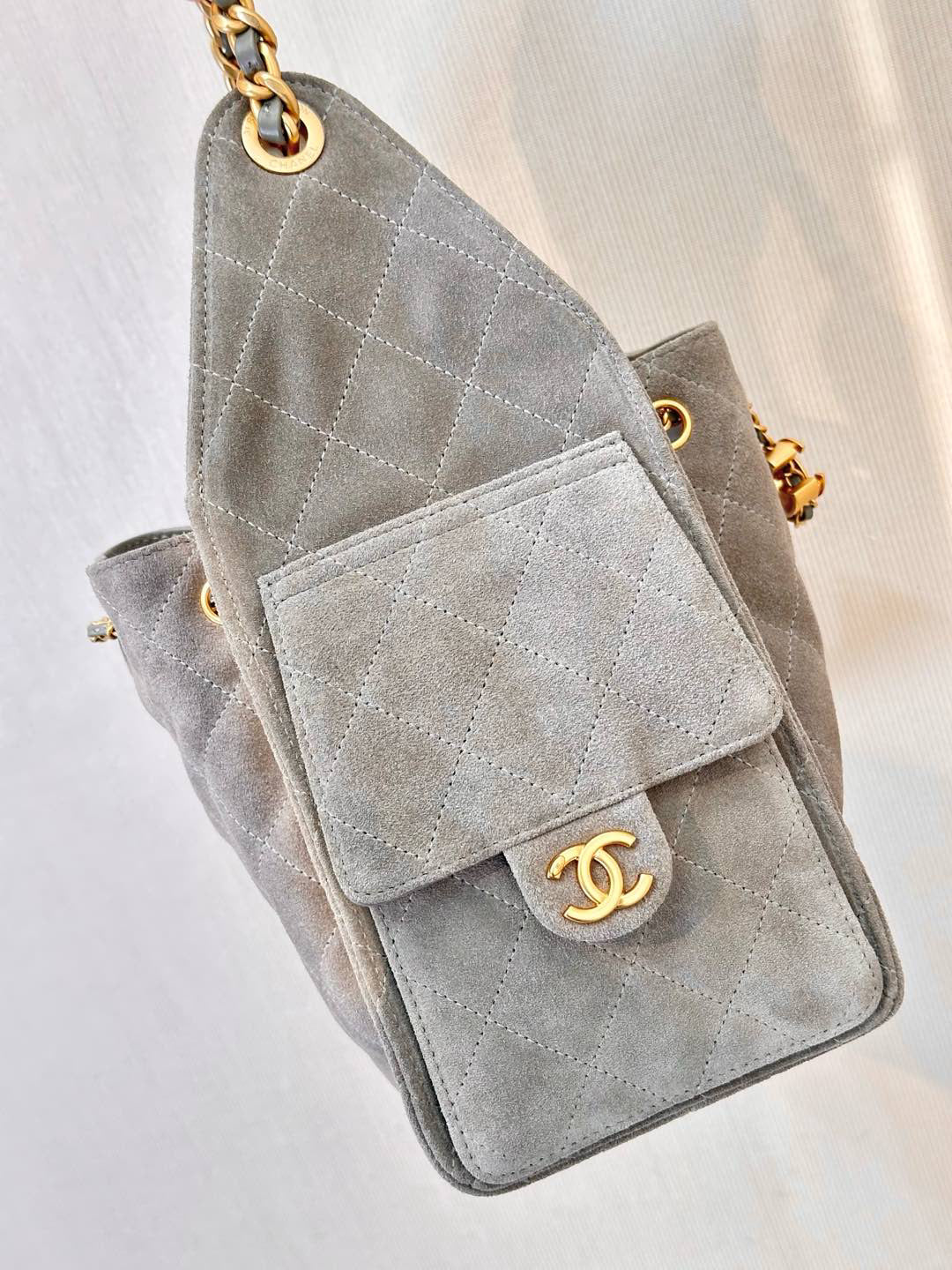 CHNL 25 Small Gray Hobo