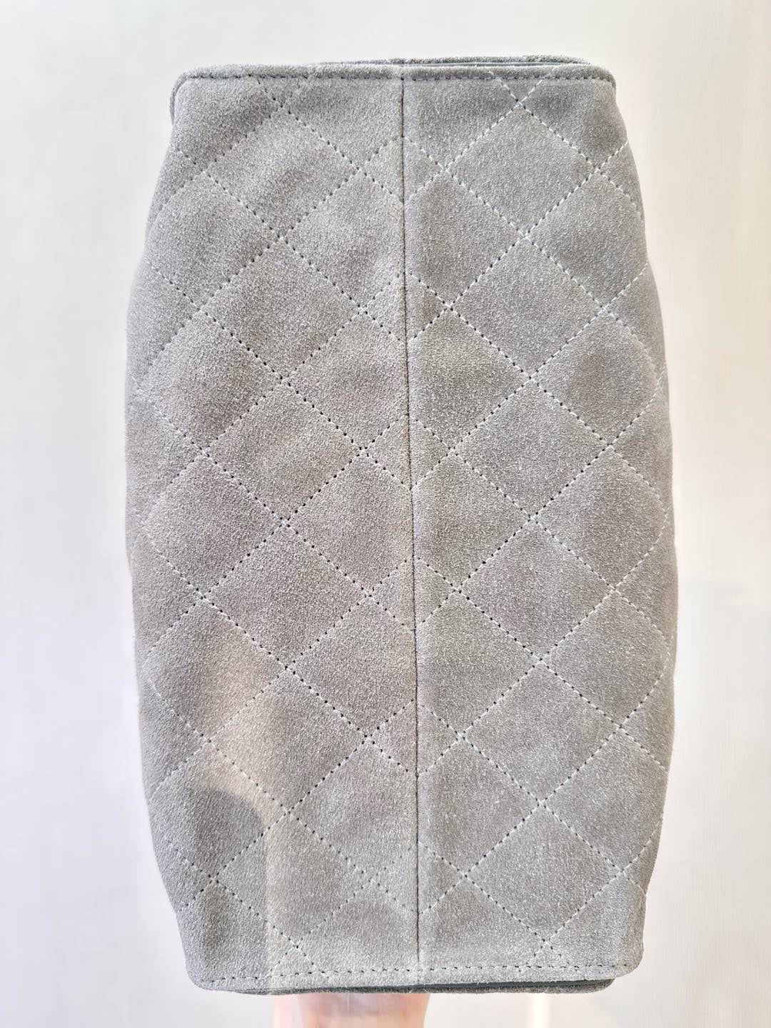 CHNL 25 Small Gray Hobo