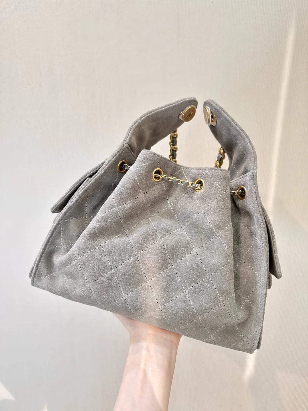 CHNL 25 Small Gray Hobo