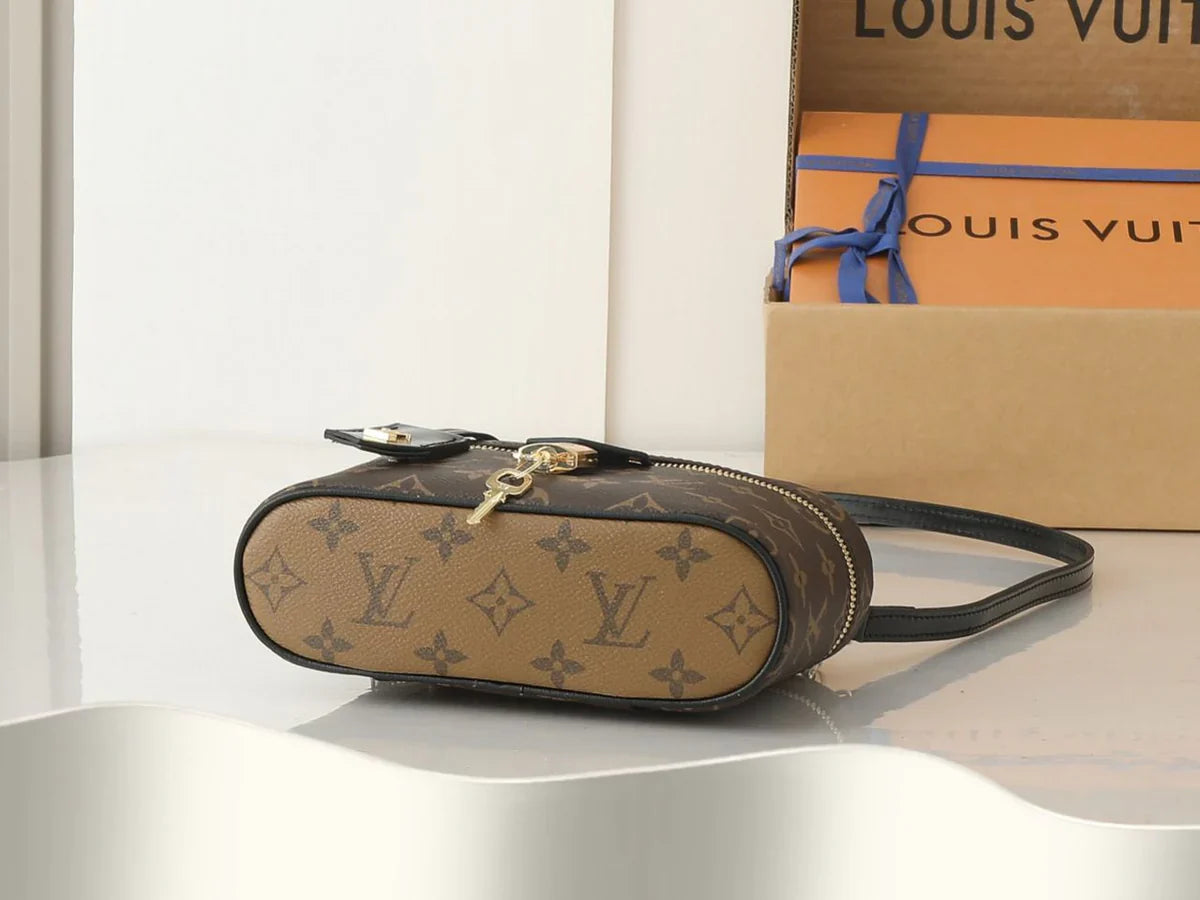 LV Vanity Chain Pouch