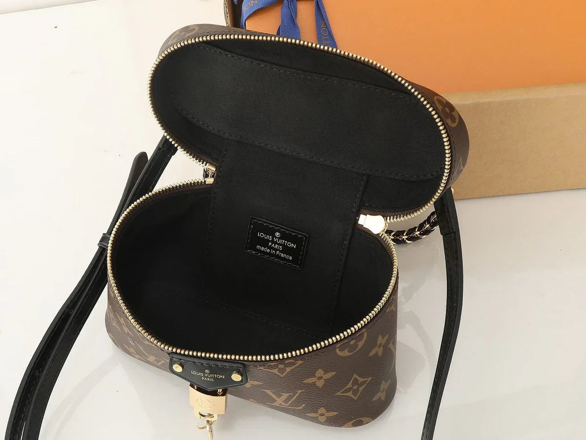 LV Vanity Chain Pouch
