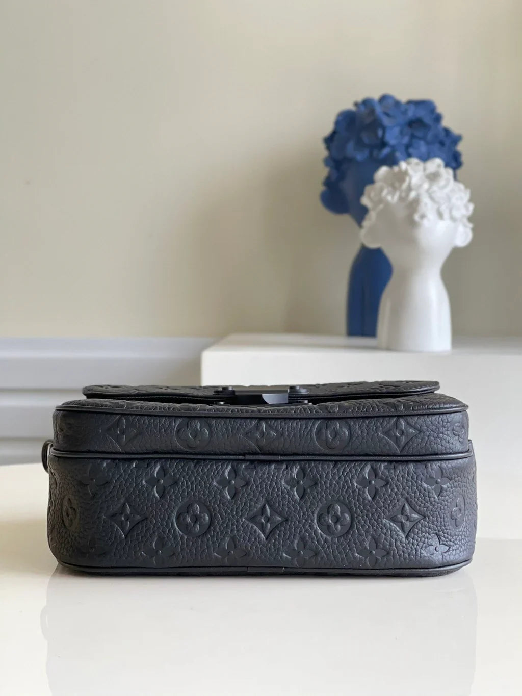 LV Steamer Wearable Wallet