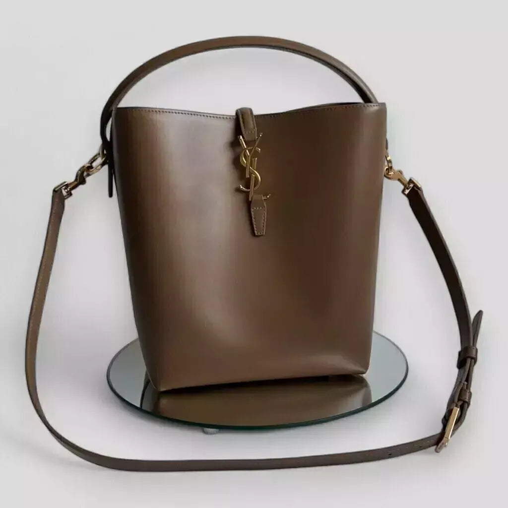 Women's Glossy Leather Minimalist Bucket Bag