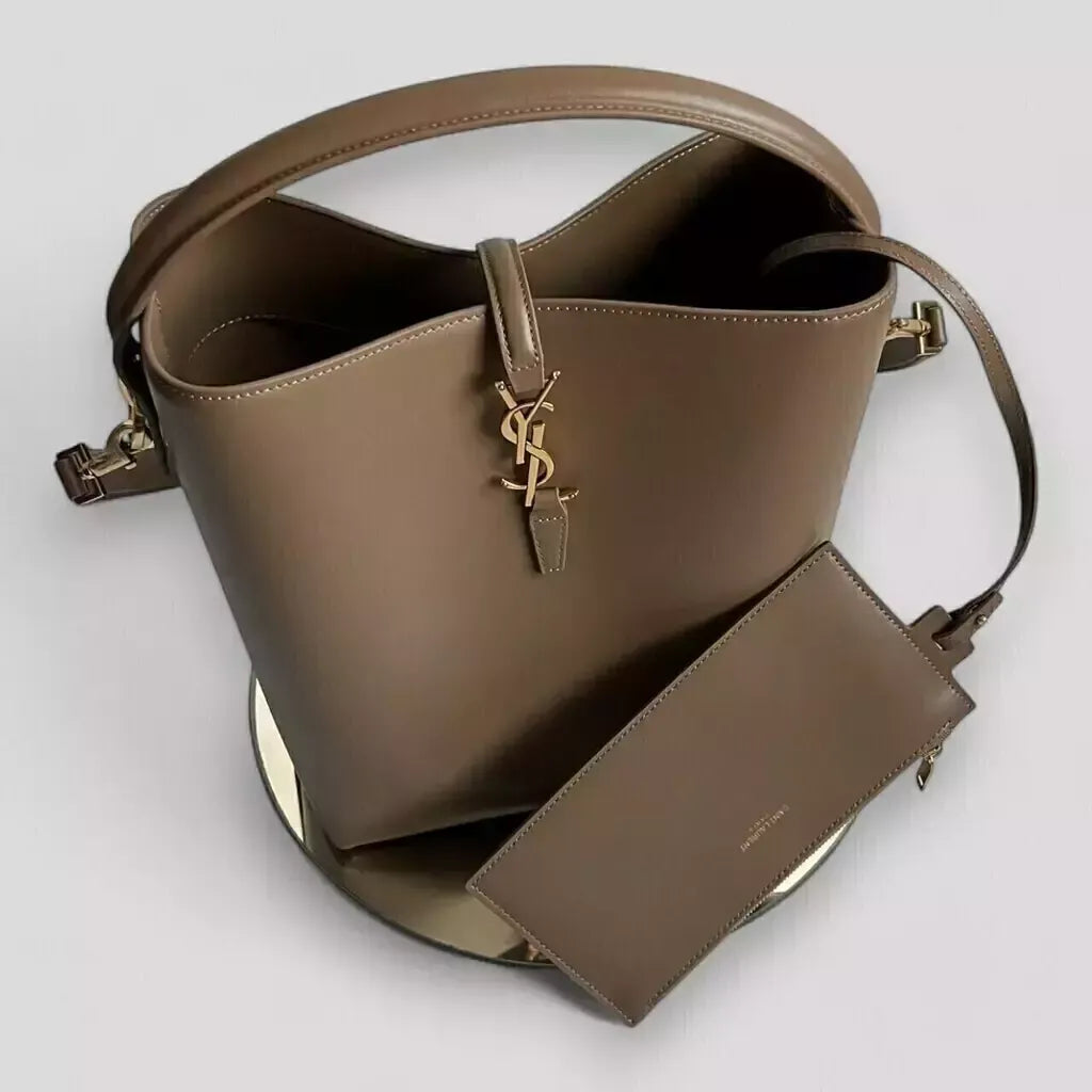 Women's Glossy Leather Minimalist Bucket Bag
