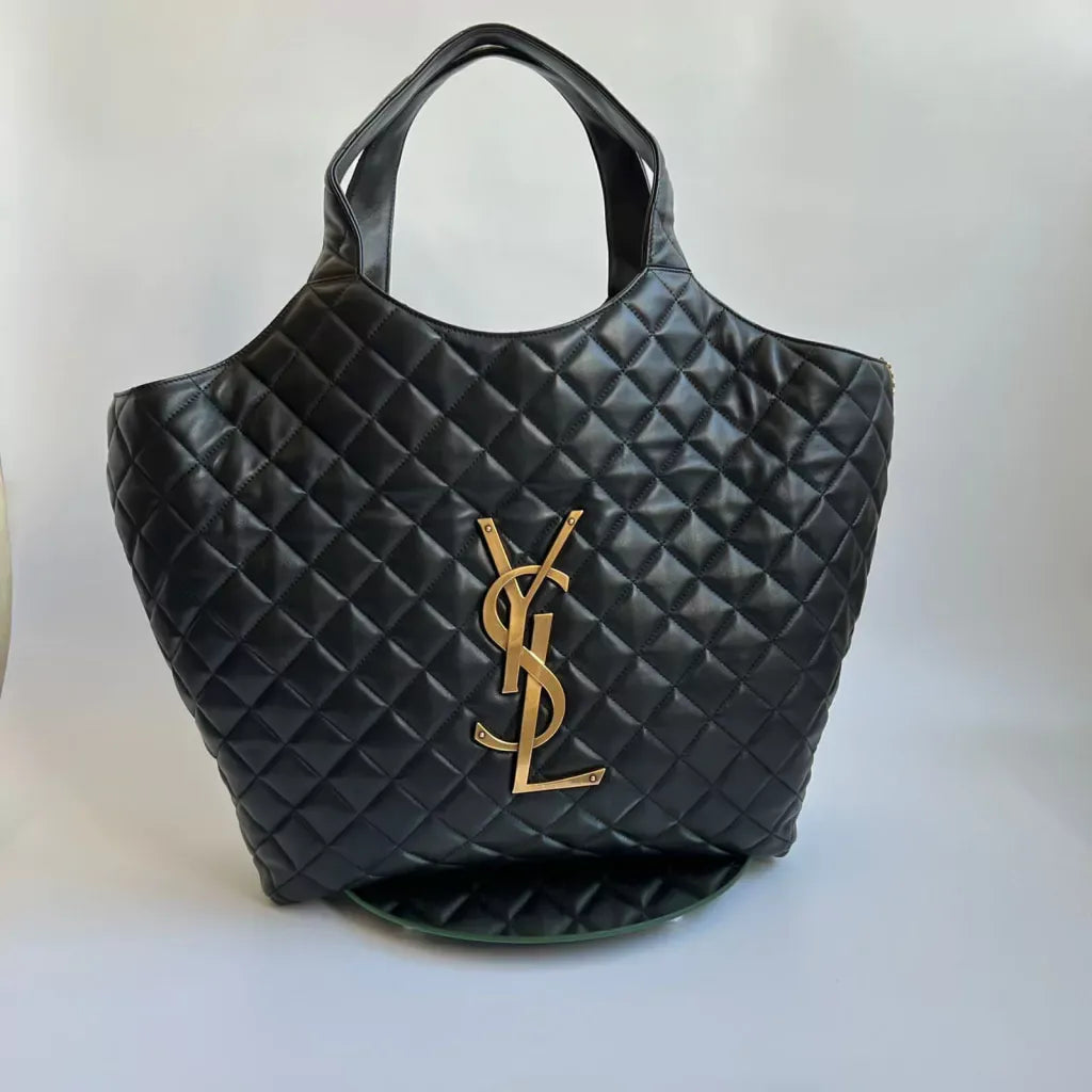 Oversized quiltet shopper-tote i læder til kvinder
