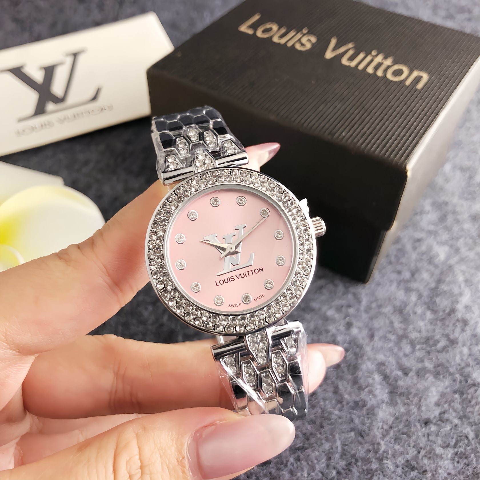 Crystal Pearl Elegance Watch Plus